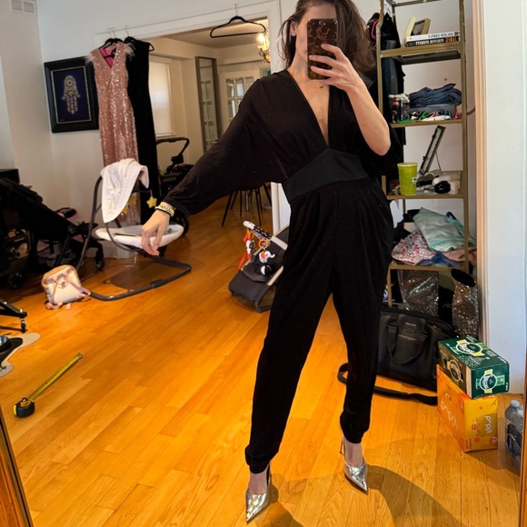 Emanuel Ungaro Black bat wing jumpsuit with lace back - Picture 2 of 8